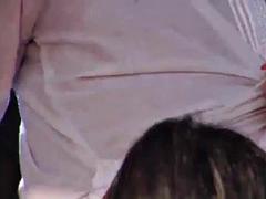 Sucer une bite, Brunette brune, Tir de sperme, Groupe, Fille latino