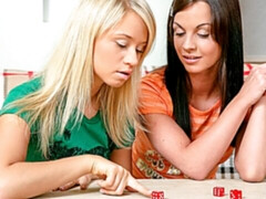 Anal, Embrassement, Lesbienne, Léchez, Lingerie, Masturbation, Dénudage, Jouets