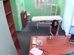 Amateur, Mamada, Engañando, Médico, Estilo perrito, Masturbación, Enfermera, Uniforme