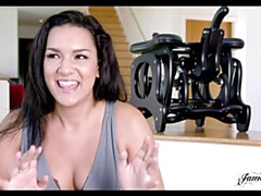 Culo grande, Morena, Penetracion con dedos, Lamidas, Lencería, Masturbación, Coño, Estriptis