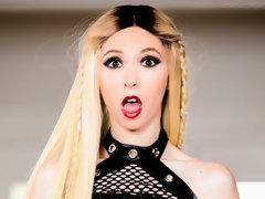 Arsch, Blasen, Handjob, Lingerie, Rasiert, Tätowierung, Jungendliche (18+), Titten