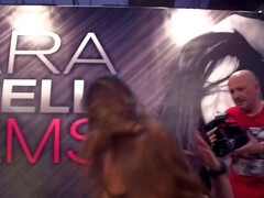 Gros cul, Brunette brune, Queue, Fétiche, Hd, Fille latino, Public, Adolescente