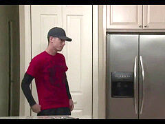 Tromperie, Femme couguar, Conversation vulgaire, Mère que j'aimerais baiser, Maman