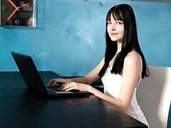 18 летние, Любители, Брюнетки, Натуральные сиськи, Тощие, Соло, Стриптизерша, Сиськи