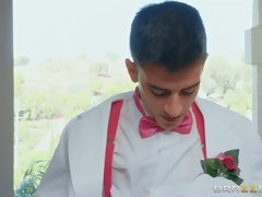 Cul, Gros seins, Brunette brune, Robe, Talons, Fille latino, Chatte, Réalité