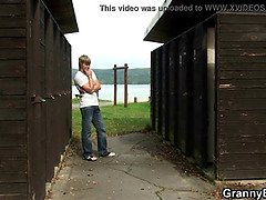 美人, フェラチオ, エロ熟女, 手コキする, 熟年, 淫乱熟女, 母, 義母