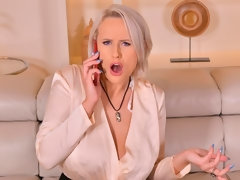 Grote mammen, Blond, Pijpbeurt, Mollig, Hondjeshouding, Handbeurt, Kort haar, Kousen