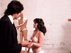 Retro detective excites from vintage investigative sexual experiment