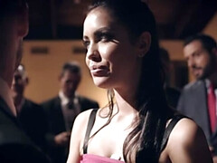 Sucer une bite, Brunette brune, Hard, Humiliation, Fille latino, Fête, Rugueux, Pute