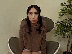 18 jahre, Asiatisch, Grosser schwanz, Blasen, Hundestellung, Natürlichen titten, Jungendliche (18+), Titten