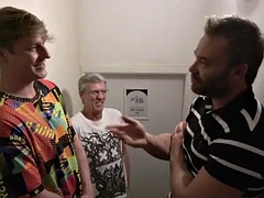 Grote lul, Grote mammen, Oudere vrouw, Eerste keer, Hardcore, Geschoren, Slet, Tieten likken