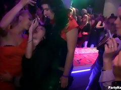 ダンス, チン, グループ, 手コキする, パンティ, 喫煙, ストッキング, フェラする