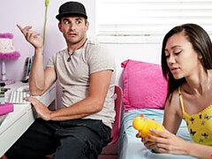 Aziatisch, Pijpbeurt, Sperma, Interraciaal, Likken, Kut duiken, Geschoren, Tieten likken