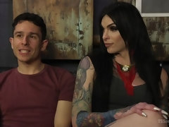 アナル, フェラチオ, 中出し, タトゥー