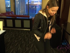 Amateur, Cul, Blonde, Petite femme, Pov, Rasée, Fumer, Nénés