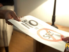 Pijpbeurt, Universiteit, Sperma shot, Latijnse vrouw, Monster, Orgasme, Kut duiken, Trio