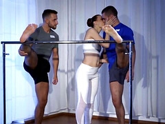 Брюнетки, Чешки, Европейки, Пальцем, Хд, Лизание, Оргазм, Киски