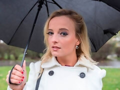 Arschlecken, Schwarz, Blondine, Blasen, Handjob, Küssen, Strümpfe, Jungendliche (18+)