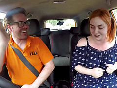 デカ尻, フェラチオ, 車, ドレス, 手コキする, なめる, オナニー, 教師