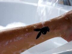 Cul, En levrette, Lesbienne, Orgasme, Chatte, Nénés, Mouillée