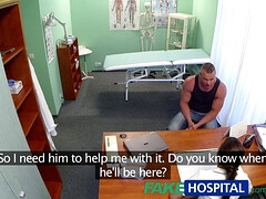 Blasen, Braunhaarige, Prüfung, Krankenschwester, Realität, Sohn, Titten, Spanner