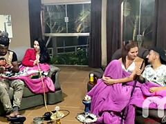 Любители, Большая жопа, Большой член, Черные, Минет, Семяизвержение, Смазливые, Член