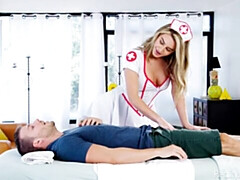 Grote kont, Grote lul, Grote mammen, Blond, Pijpbeurt, Hondjeshouding, Verpleegster, Tieten likken