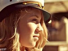 Tussi, Grosse titten, Braunhaarige, Handjob, Hardcore, Reif, Jungendliche (18+), Titten