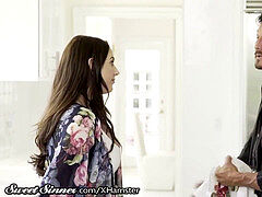 デカチン, キス, キッチン