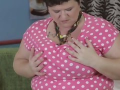 Mooie dikke vrouwen, Masturbatie, Rijpe lesbienne, Geschoren, Alleen, Speelgoed