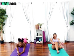 ブロンド, 巨乳な, イマラチオ, 黒人, レズビアン, 乳首, ティーン, オッパイの