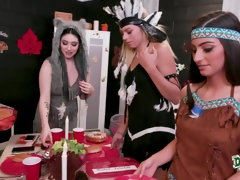 This is a ultra-kinky thanksgiving soiree poke