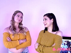 Tetas grandes, Rubia, Hablar sucio, Penetracion con dedos, Novia, Casero, Tetas naturales, Tabú