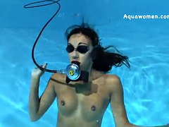 Fetisch, Solo, Unter wasser