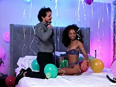 Culo grande, Verga grande, Mamada, Morena, Interracial, Tetas naturales, Adolescente, Tetas