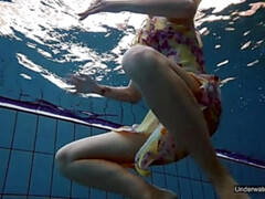 18 jahre, Leie, Tschechisch, Hd, Masturbation, Pool, Rotschopf, Dusche