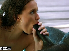 Stellung 69, Braunhaarige, Hundestellung, Handjob, Lecken, Öffentlich, Realität, Reiten