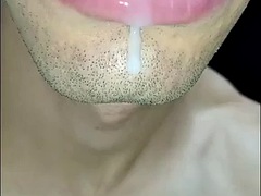 Sadomasochismus, Grosser schwanz, Aufs gesicht abspritzen, Faustfick, Hardcore, Küssen, Latina, Pov