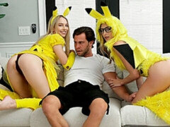 ブロンド, フェラチオ, 女 人男 人, 手コキする, ガリガリ, タトゥー, ティーン, 三人