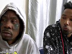 Noire, Tir de sperme, Noir ébène, Partouze, Groupe, Interracial, Mère que j'aimerais baiser, Nénés