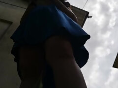 Exhib, Poilue, Italienne, Mère que j'aimerais baiser, Maman, Pisser, Public, Chatte