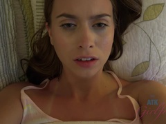 中出し, 指いじり, 足コキ, 彼女, キス, オイル, オーガズム, ハメ撮り