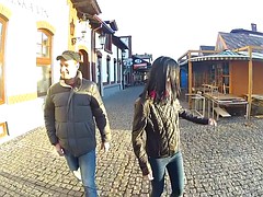 Sucer une bite, Brunette brune, Mignonne, Tchèque, Double pénétration, Hard, De plein air, Nénés