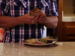 Pijpbeurt, Bruinharig, Lul, Likken, Rijpe lesbienne, Moeder die ik wil neuken, Natuurlijke tieten, Doordringend