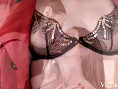 Sexting - Eva Berger & Olivia Sparkle