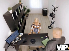 Grosse titten, Blondine, Vollbusig, Ungarisch, Milf, Geld, Büro, Realität