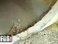 デカ尻, デカチン, 眼鏡, 手コキする, 怪物, アウトドア, 馬乗り, 剃毛