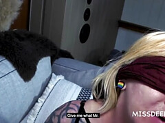 Blonde, Sucer une bite, Tromperie, Éjaculer dans la bouche, Néerlandais, Grosse, Mère que j'aimerais baiser, Épouse