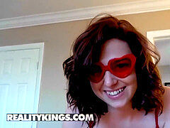 Большой член, Подружка