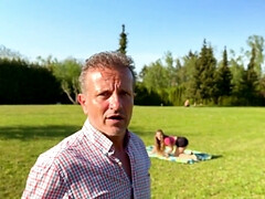 18 jahre, Tussi, Grosser schwanz, Vollbusig, Europäisch, Natürlichen titten, Im freien, Pov